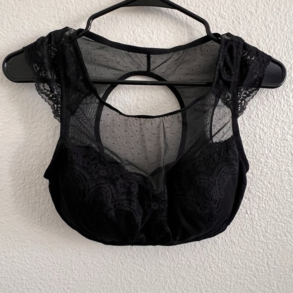 Body Frosting Other - Gilligan & O'Malley Small Cap Sleeve Lace Bralette Top Black Keyhole Back Padded